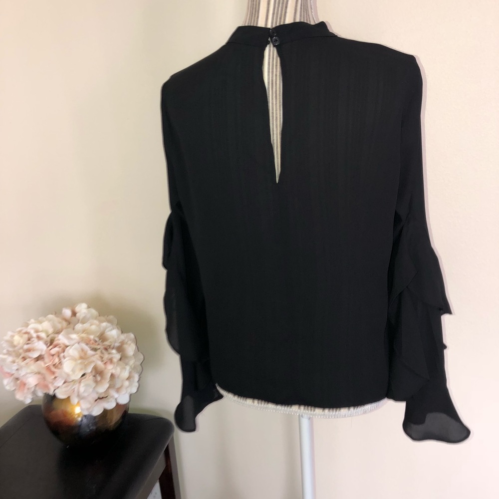 Keyhole Ruffle Blouse - Picture 4 of 4